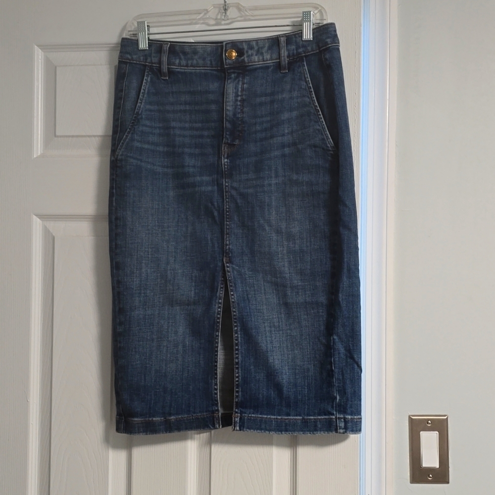 Denim pencil skirt